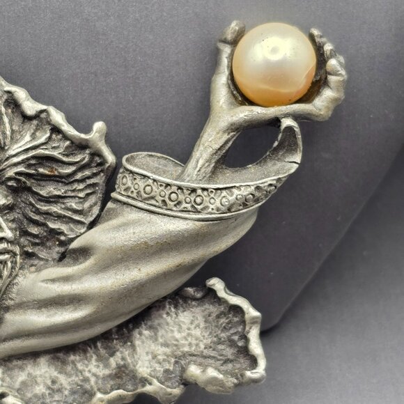 Vintage JJ Wizard Brooch 3.5"x2.5" Pewter Tone Imitation Pearl Crystal Ball - Picture 3 of 8
